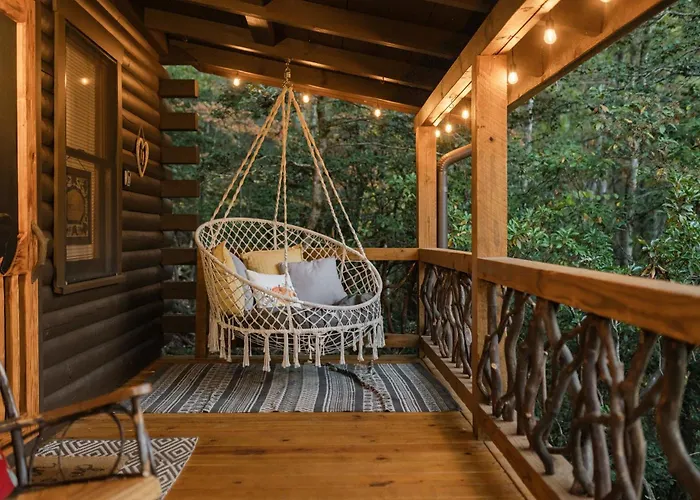 Log Cabin With Mountain View And Privacy