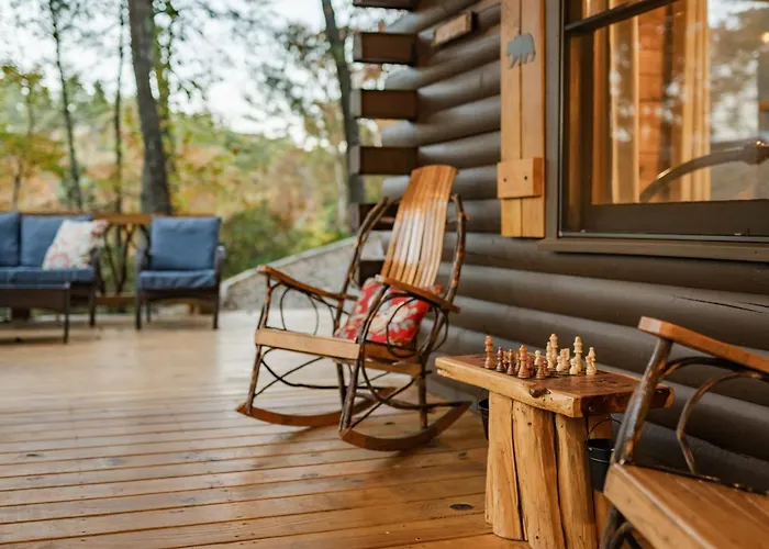 Log Cabin With Mountain View And Privacy